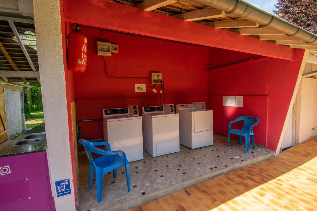 Camping Des Bains Saint-Honoré エクステリア 写真
