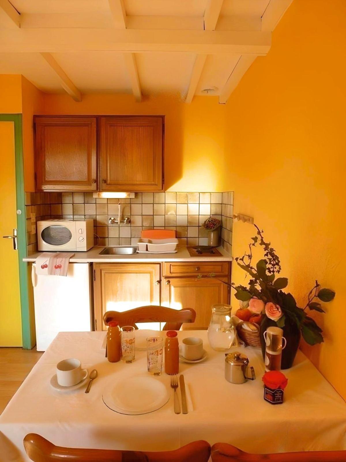Camping Des Bains Saint-Honoré エクステリア 写真