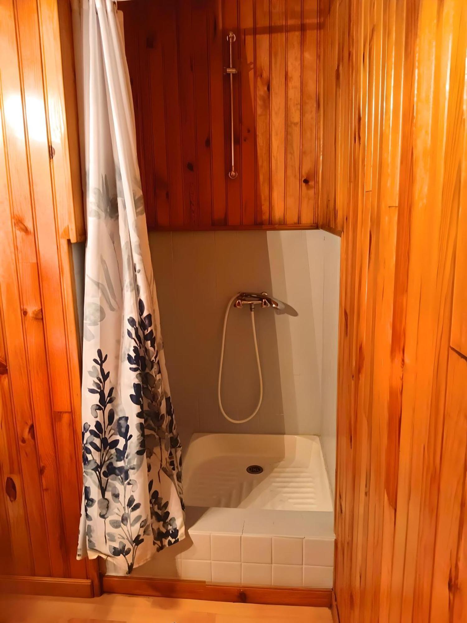 Camping Des Bains Saint-Honoré 部屋 写真