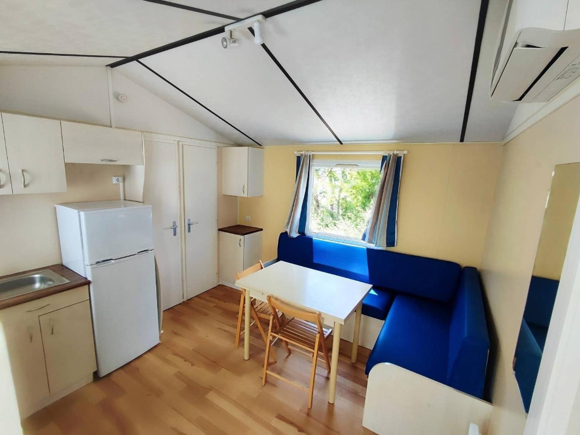 Camping Des Bains Saint-Honoré 部屋 写真